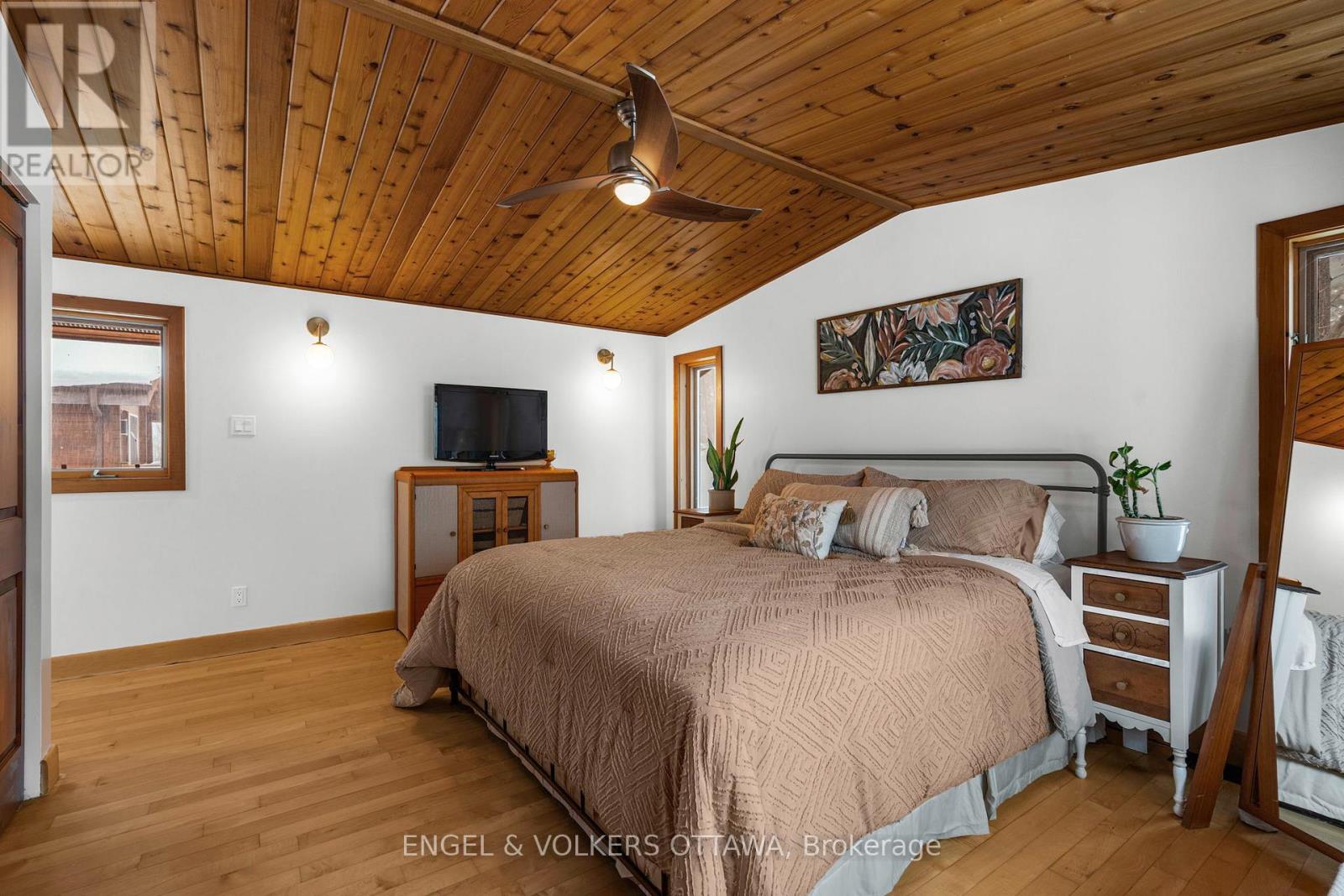 3826 Stonecrest Road