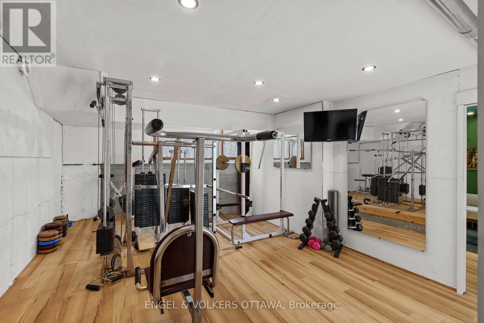 3826 Stonecrest Road