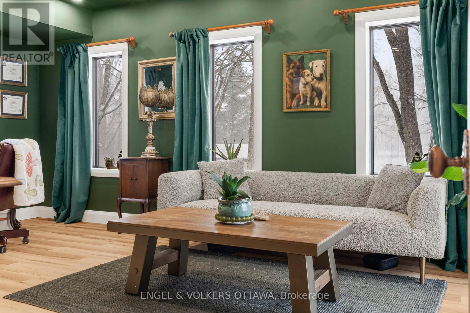 3826 Stonecrest Road