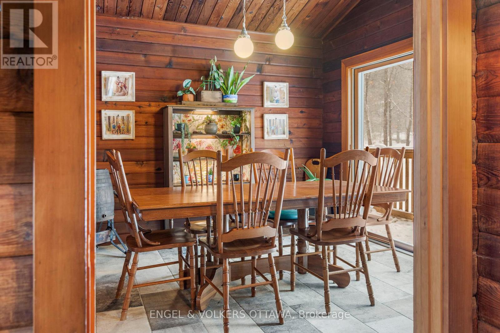 3826 Stonecrest Road