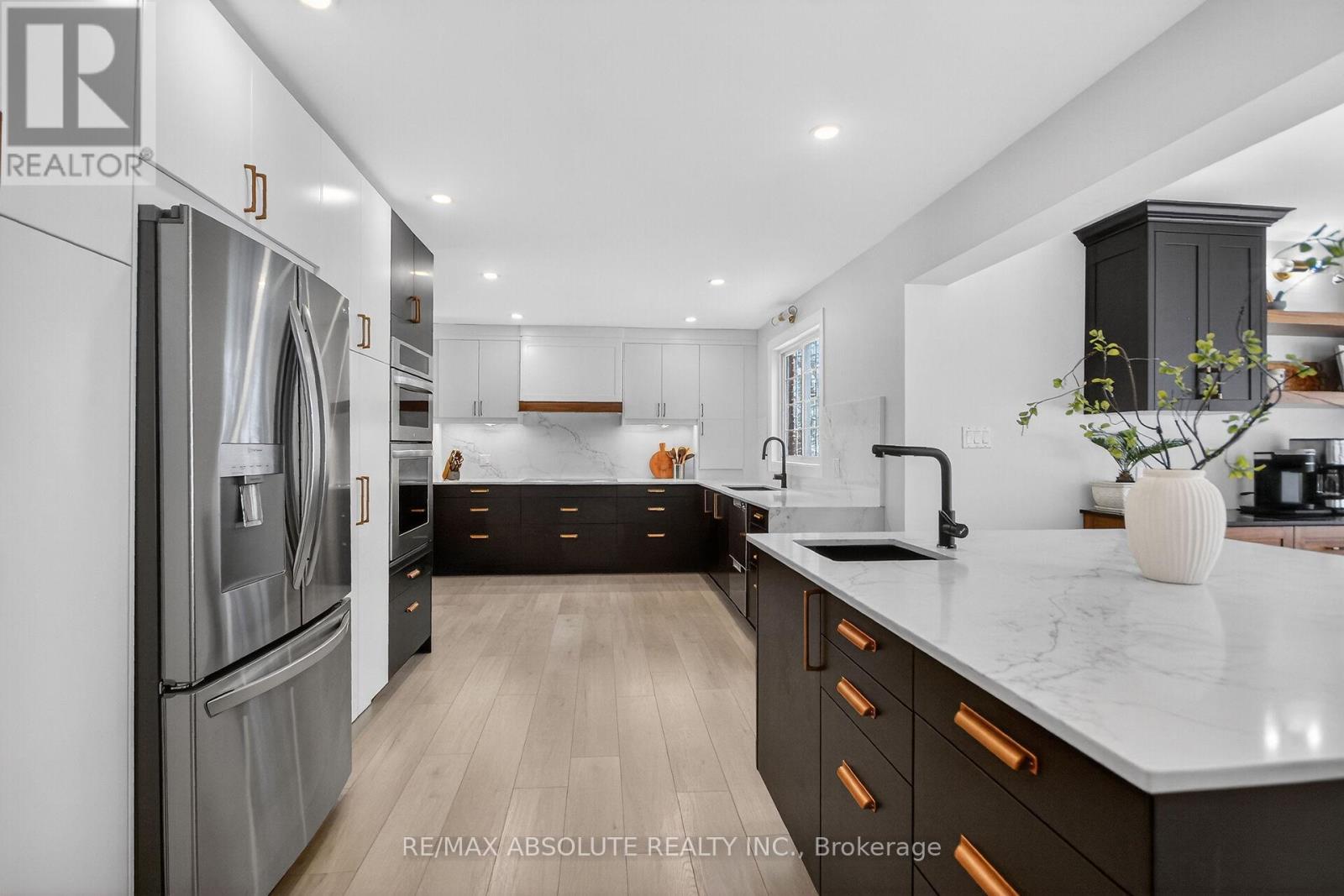 6560 Michelangelo Court