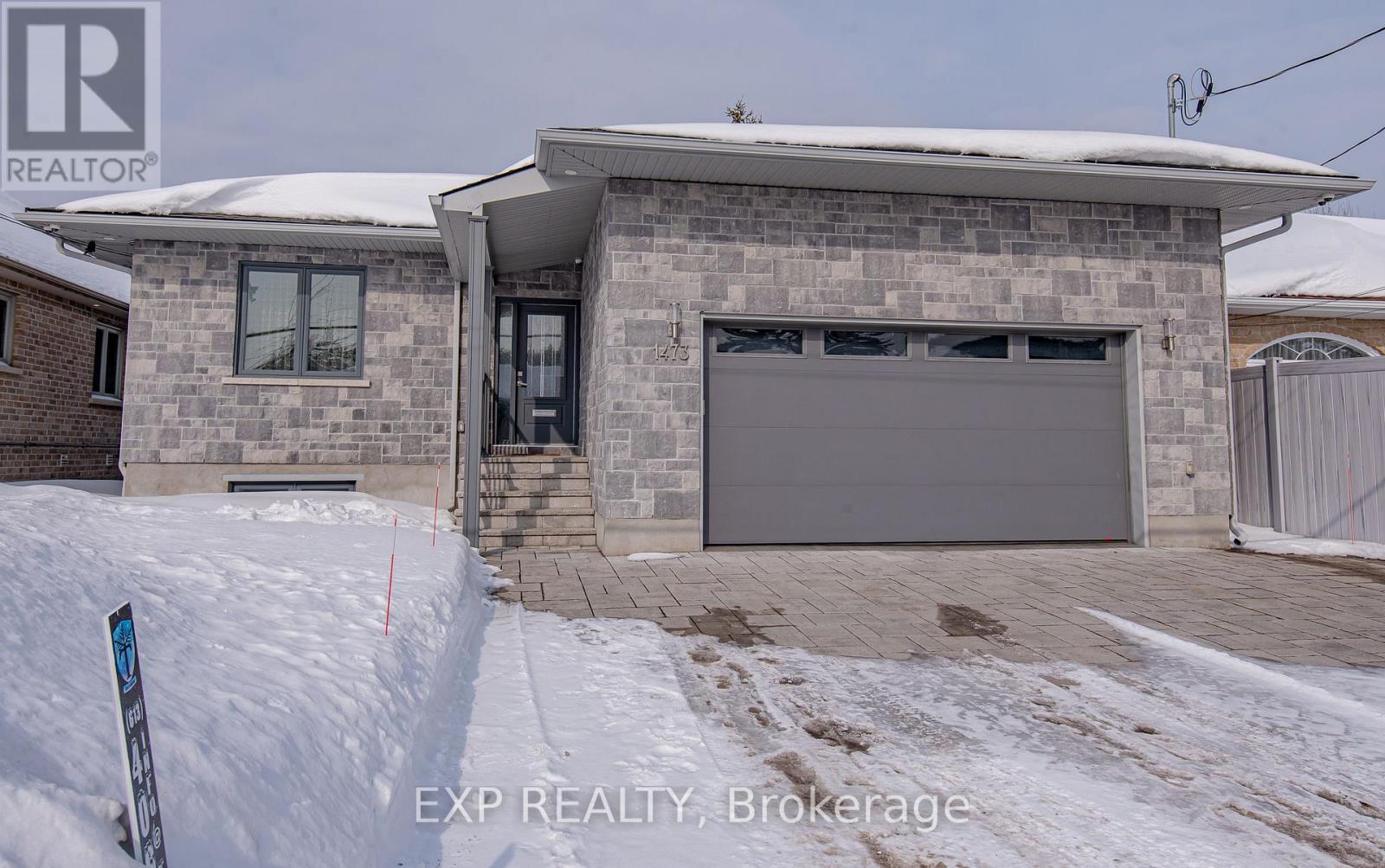 1473 Rosebella Avenue W