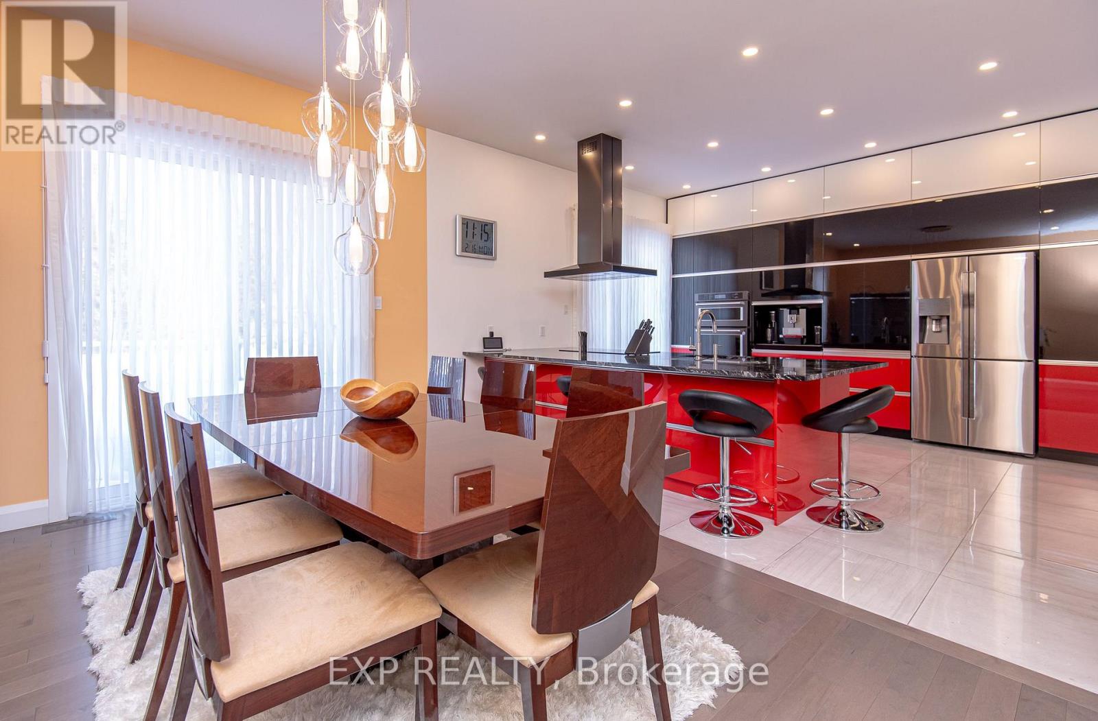 1473 Rosebella Avenue W