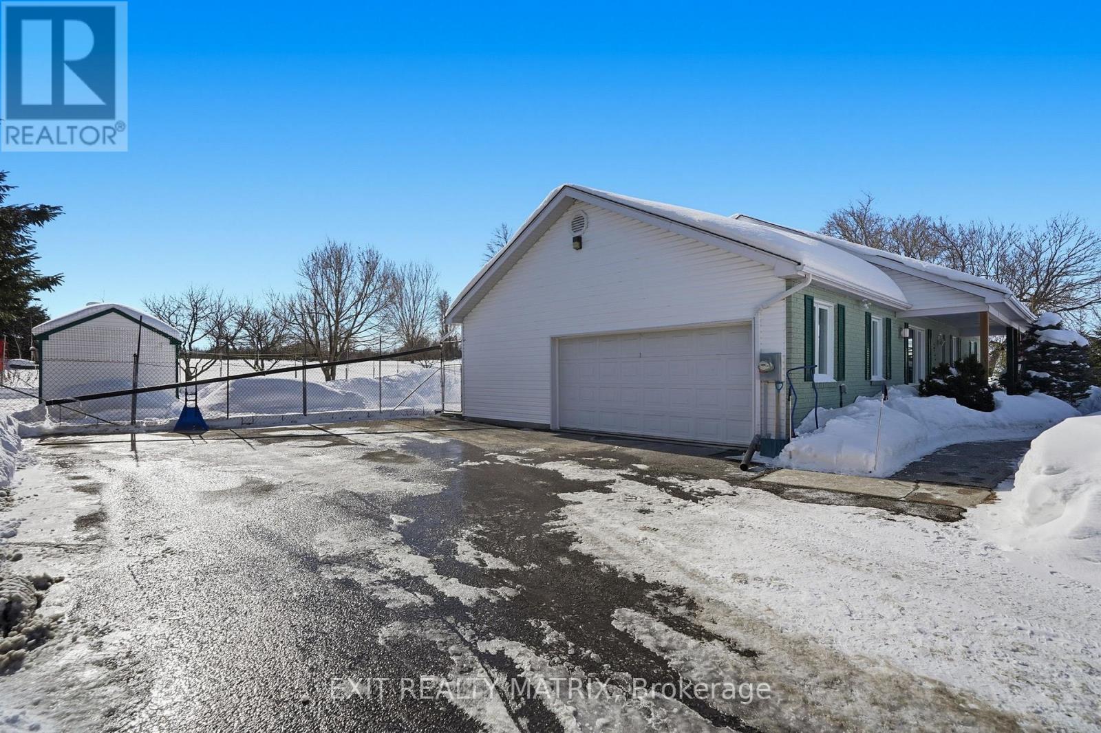 890 Happy Hollow Road