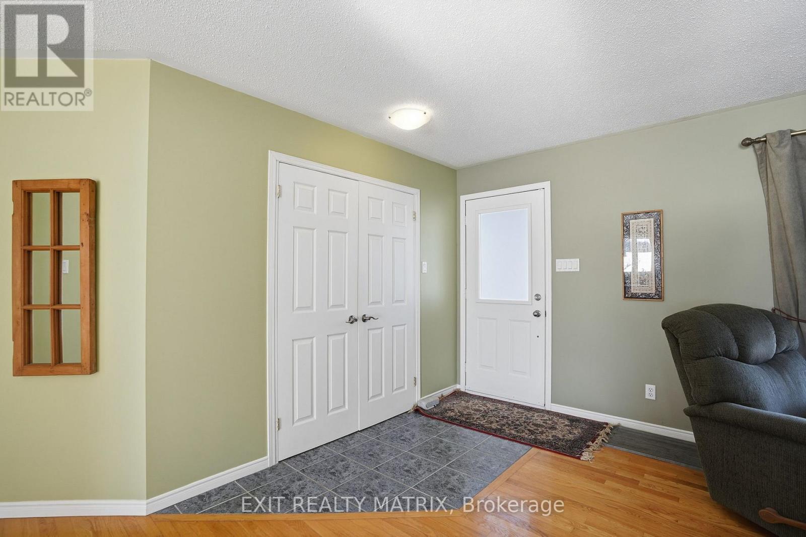 890 Happy Hollow Road