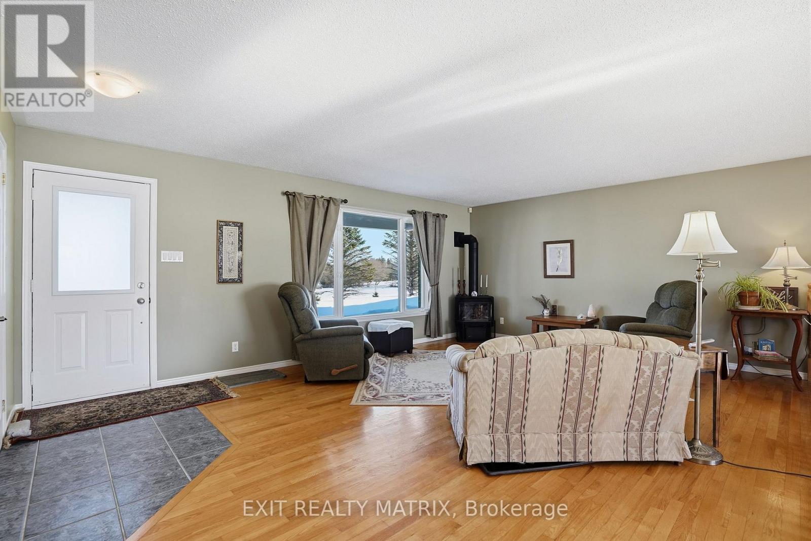 890 Happy Hollow Road