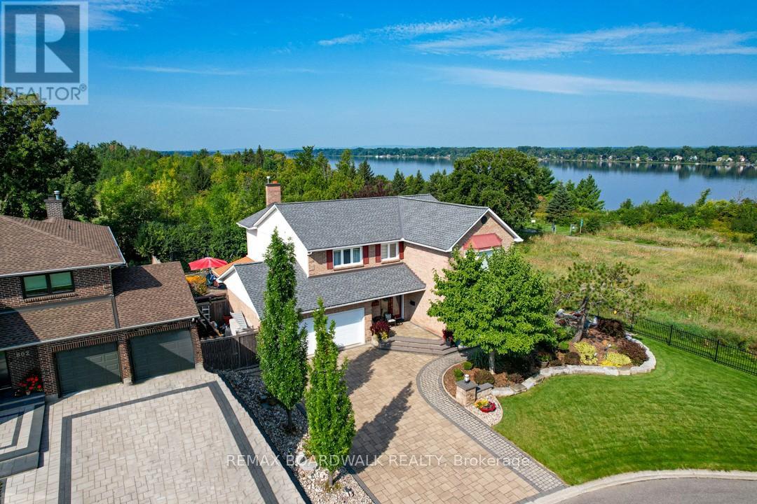 800 Fairwinds Terrace