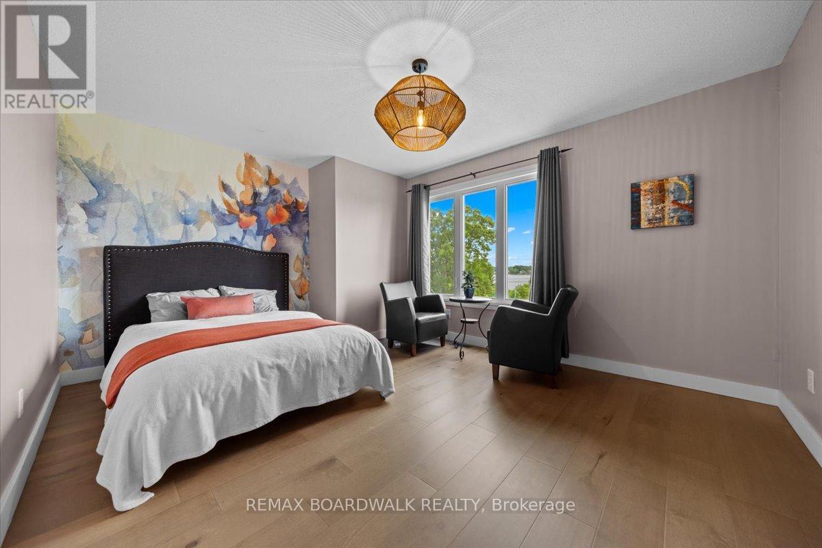 800 Fairwinds Terrace