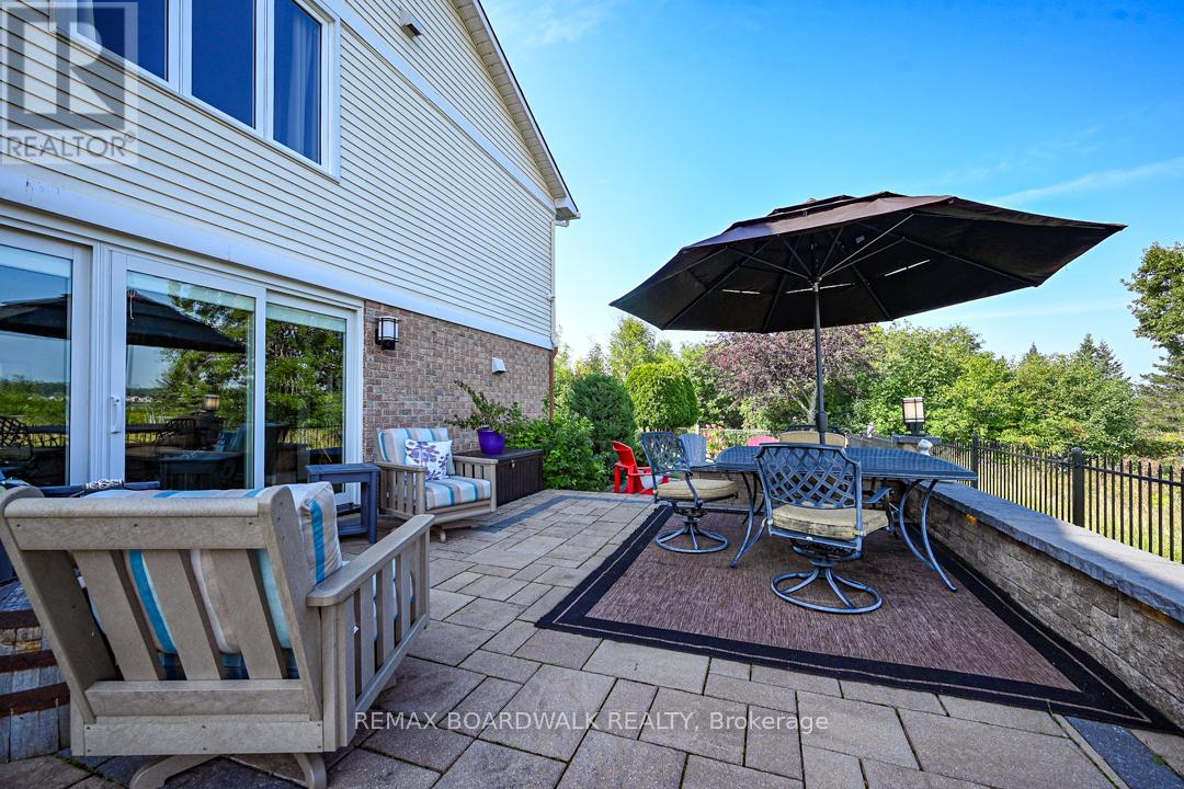 800 Fairwinds Terrace