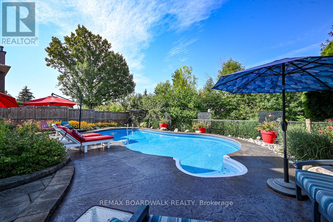 800 Fairwinds Terrace