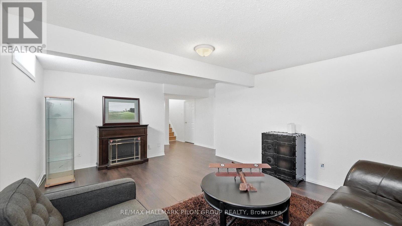 303 Rustic Hills Crescent