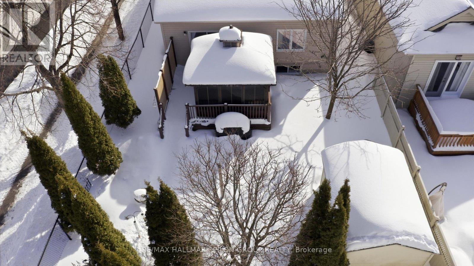 303 Rustic Hills Crescent