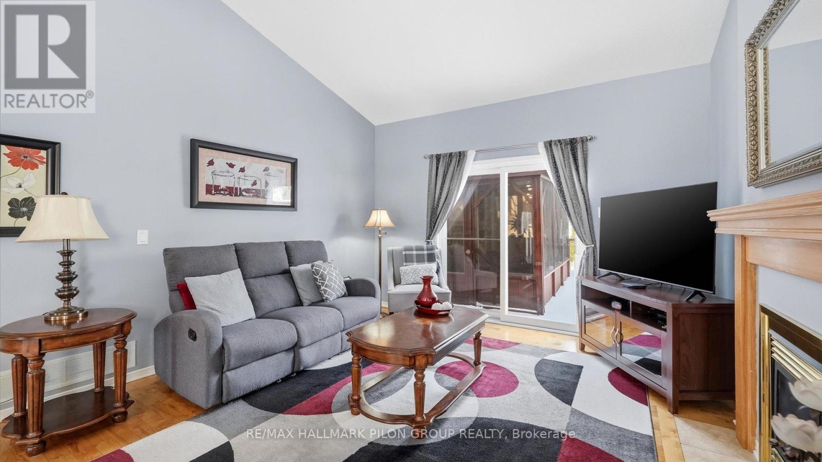 303 Rustic Hills Crescent