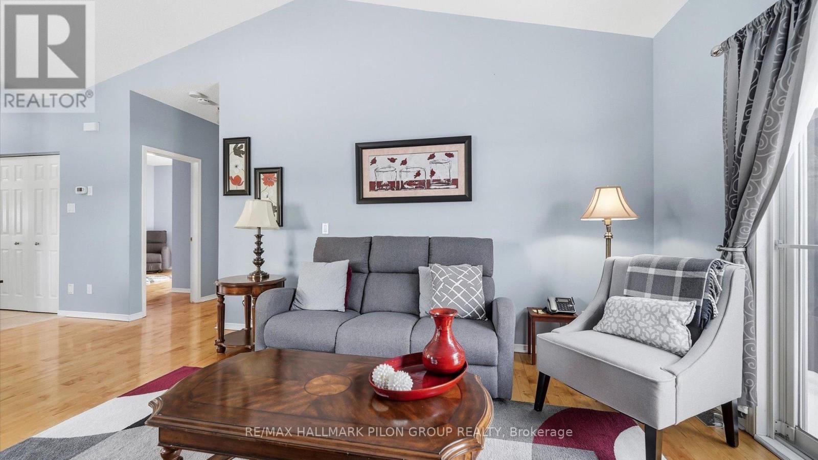 303 Rustic Hills Crescent