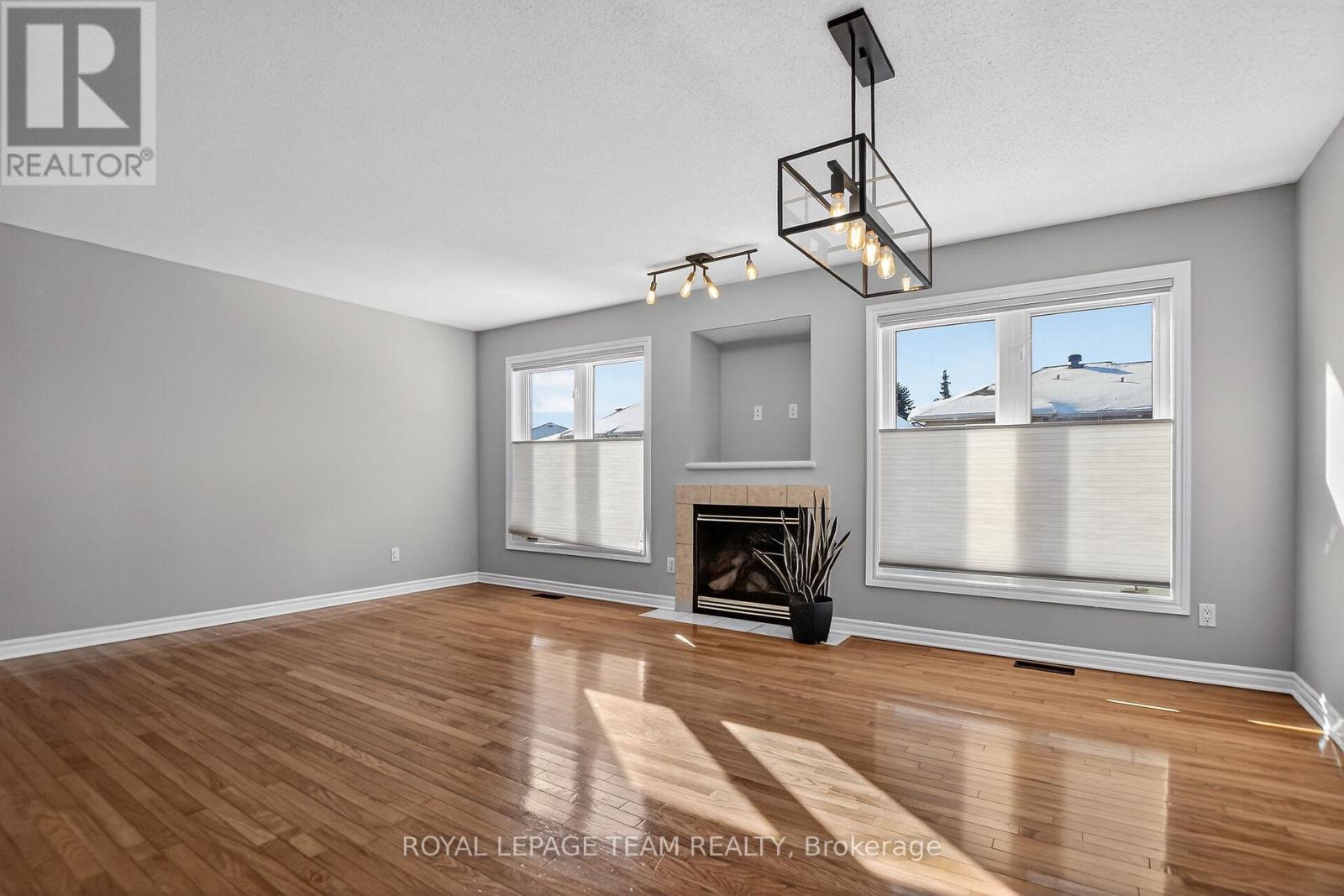 48 Saddlesmith Circle