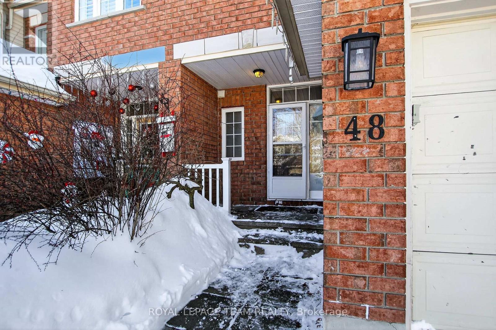 48 Saddlesmith Circle