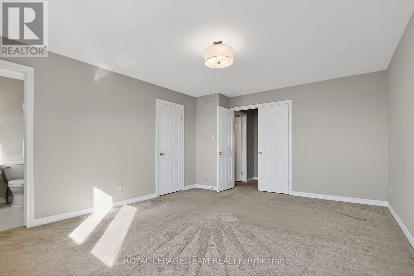 48 Saddlesmith Circle