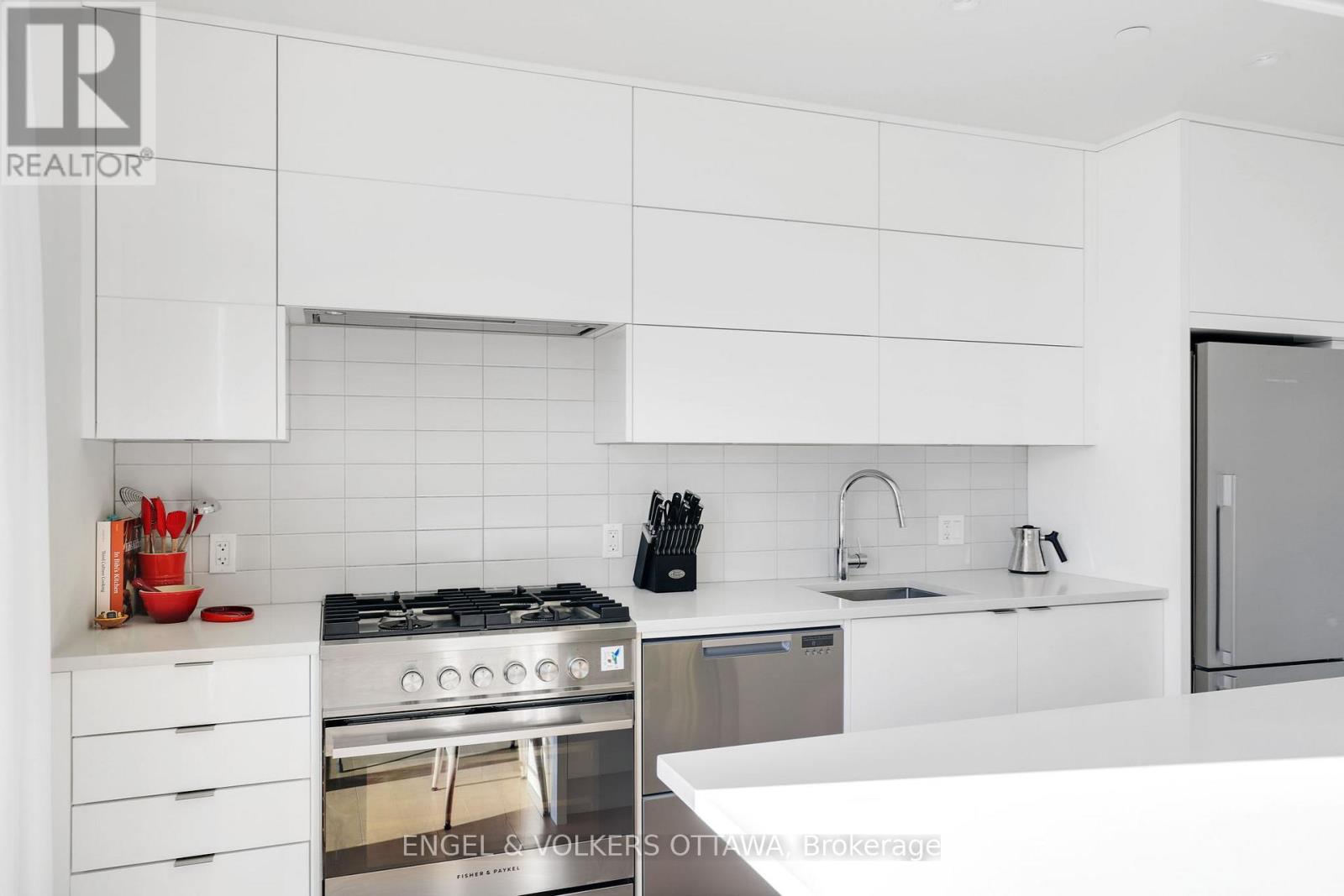 308 - 135 Barrette Street