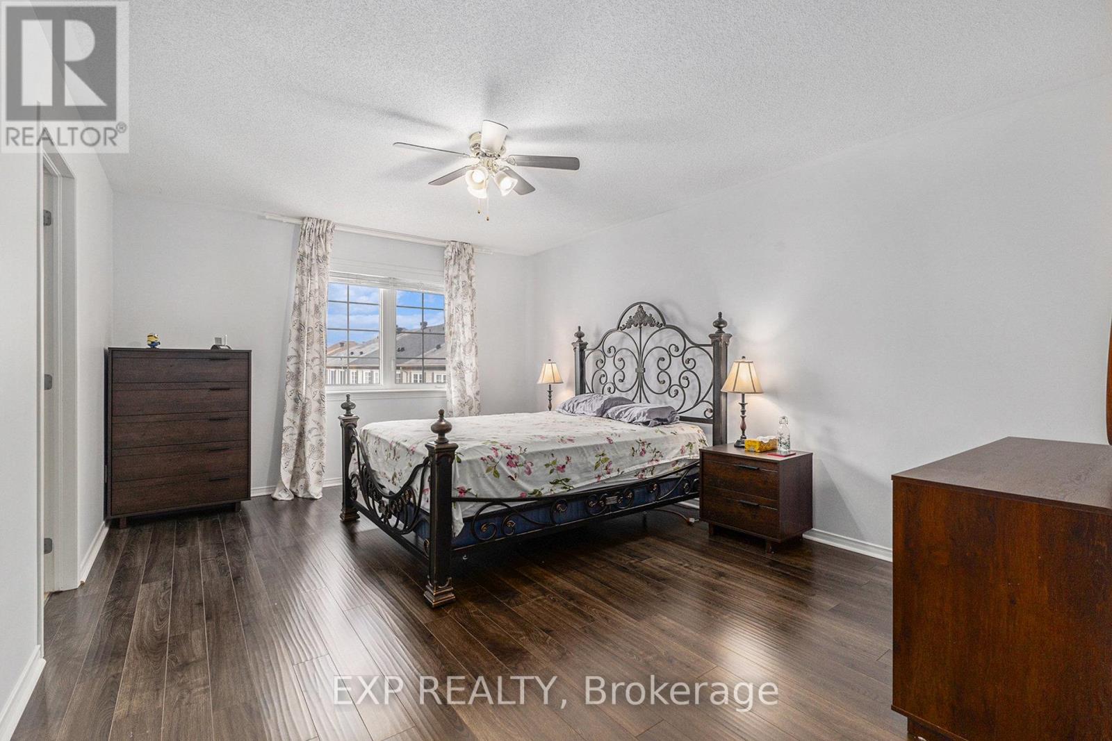 407 Heathrow Private