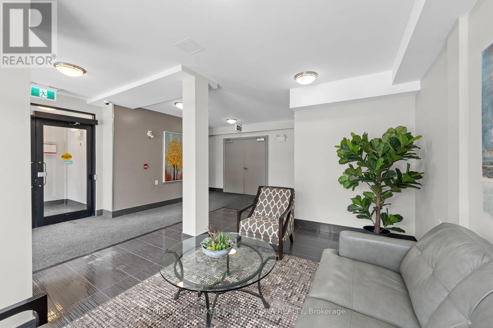 204 - 3684 Fallowfield Road