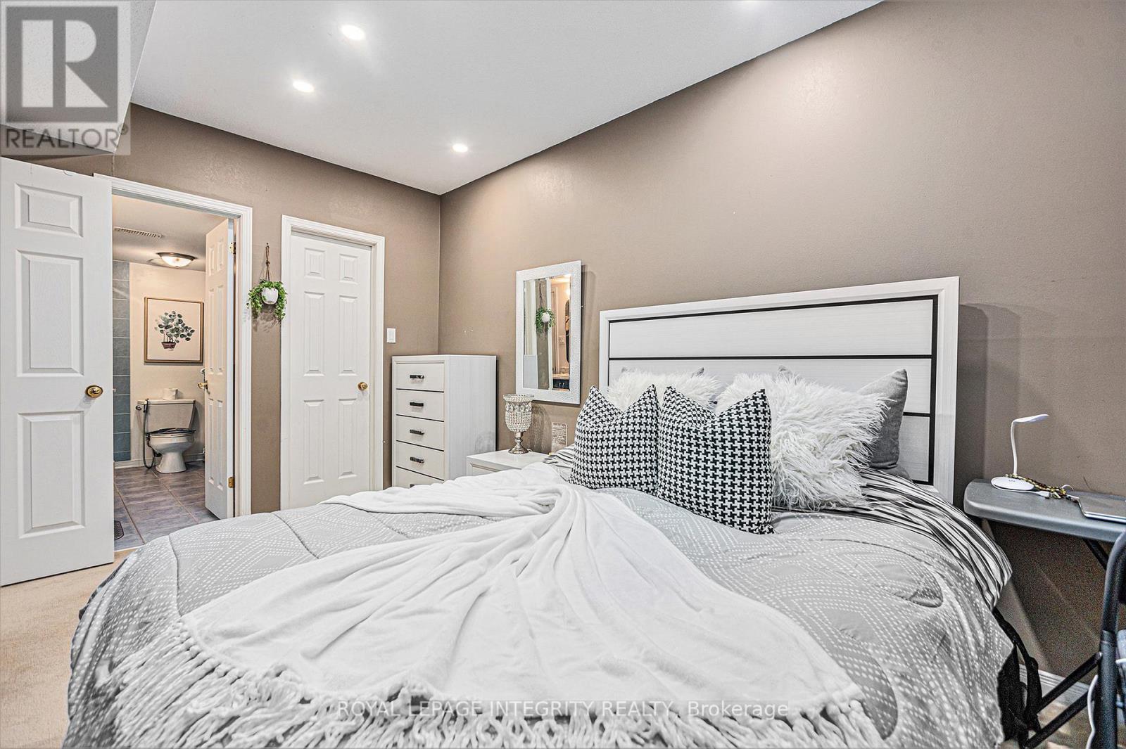 42 - 1512 Walkley Road