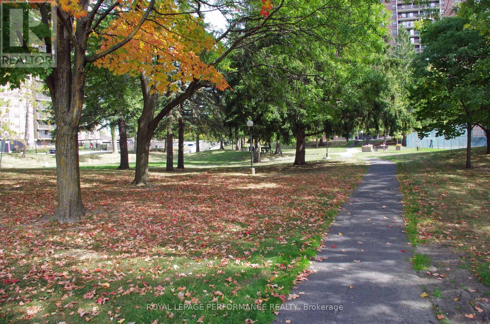 309 - 665 Bathgate Drive