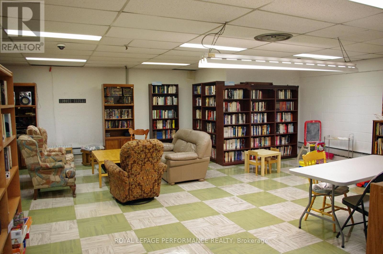 309 - 665 Bathgate Drive