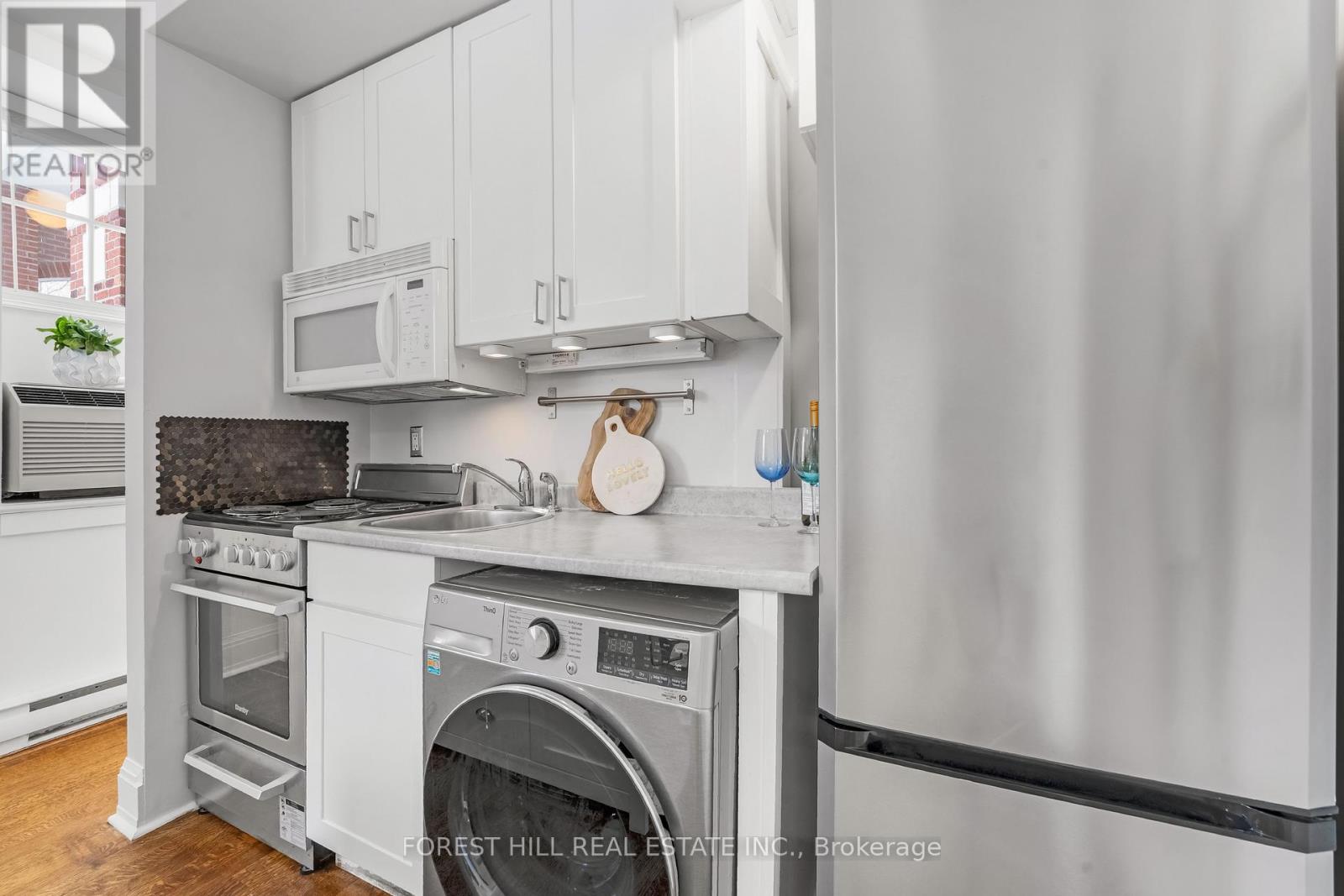 1b - 268 First Avenue