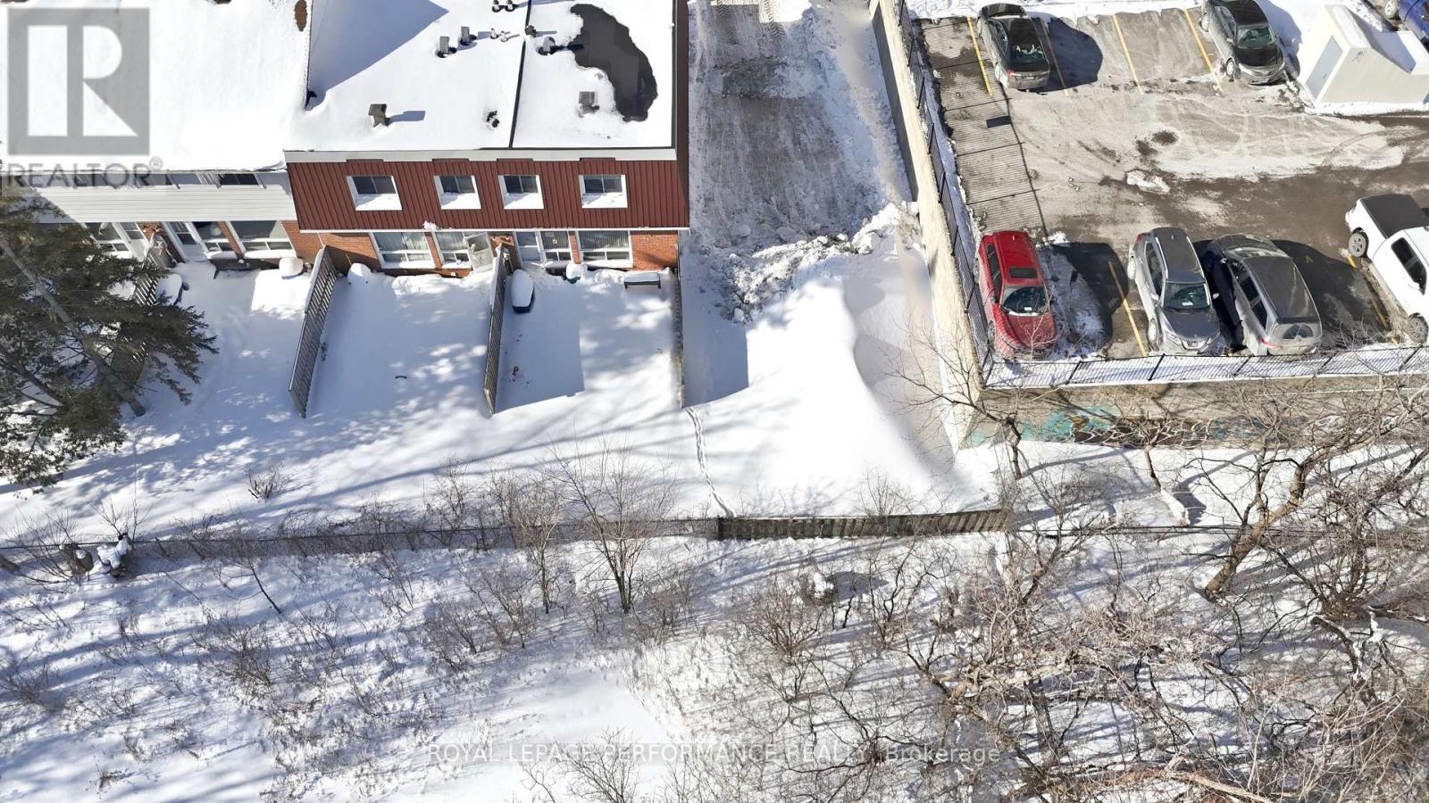 94 - 249 Romulus Private