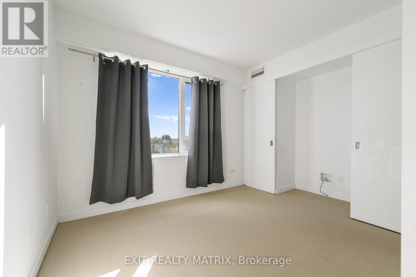 903 - 201 Parkdale Avenue W