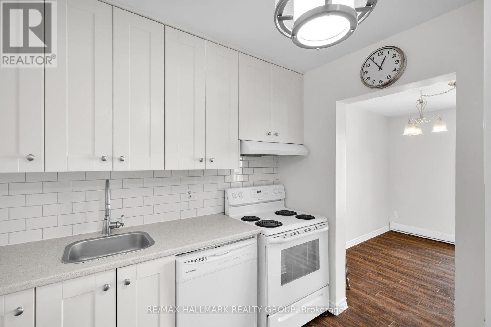 F - 3070 Councillor's Way