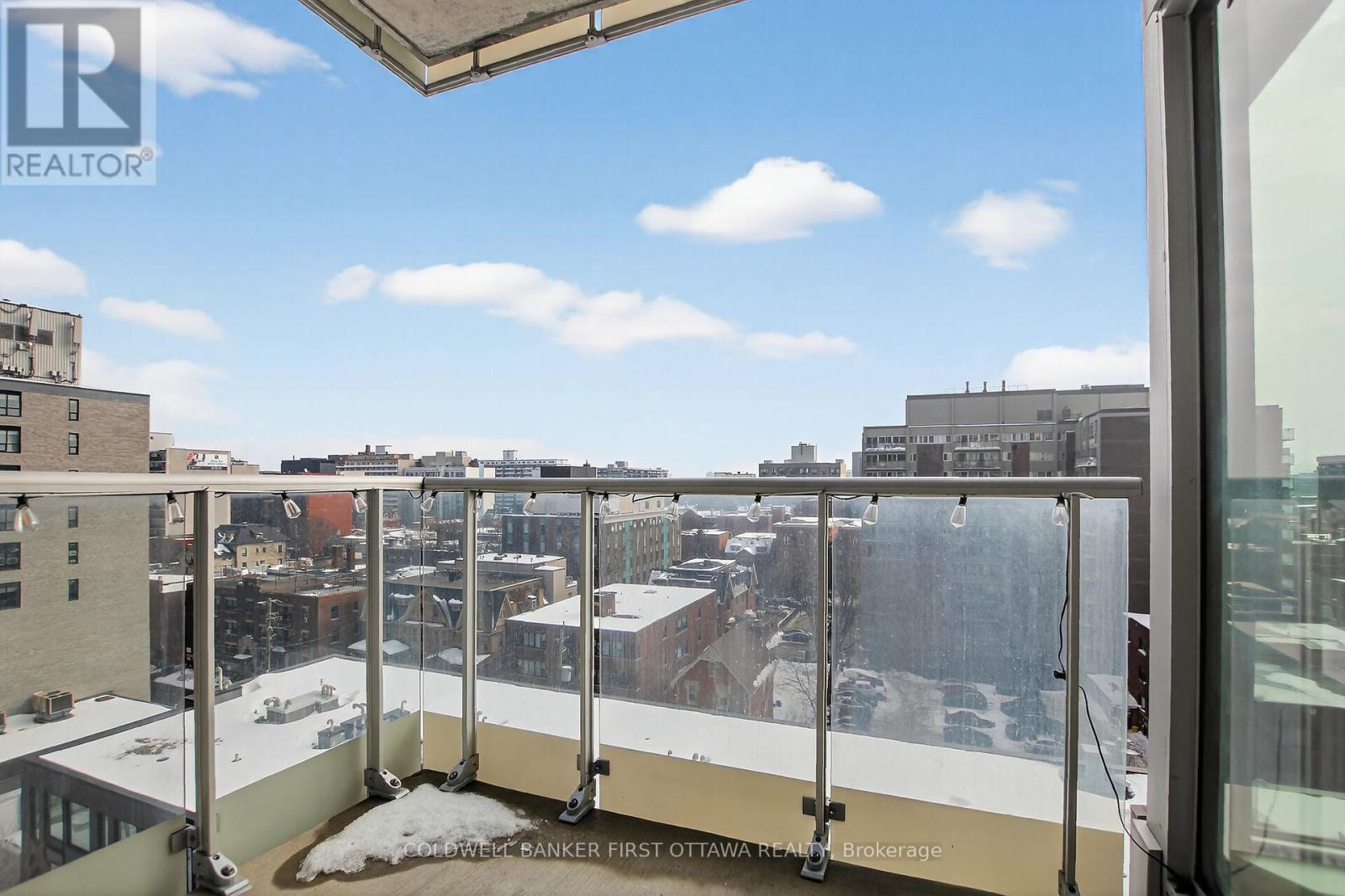 806 - 179 Metcalfe Street