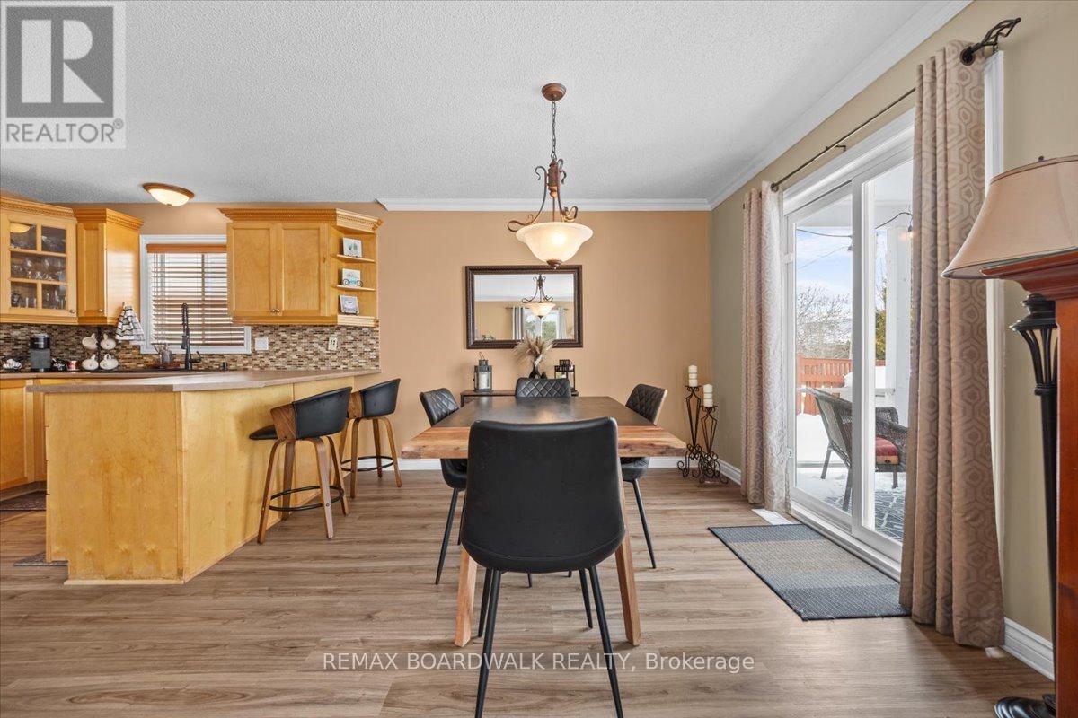 2285 Cecile Crescent