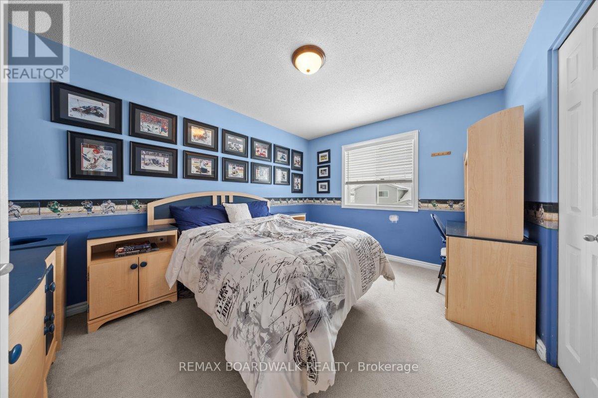 2285 Cecile Crescent