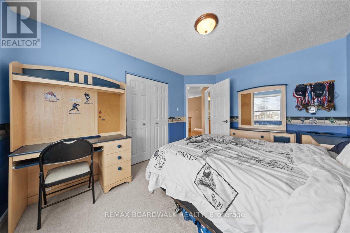 2285 Cecile Crescent