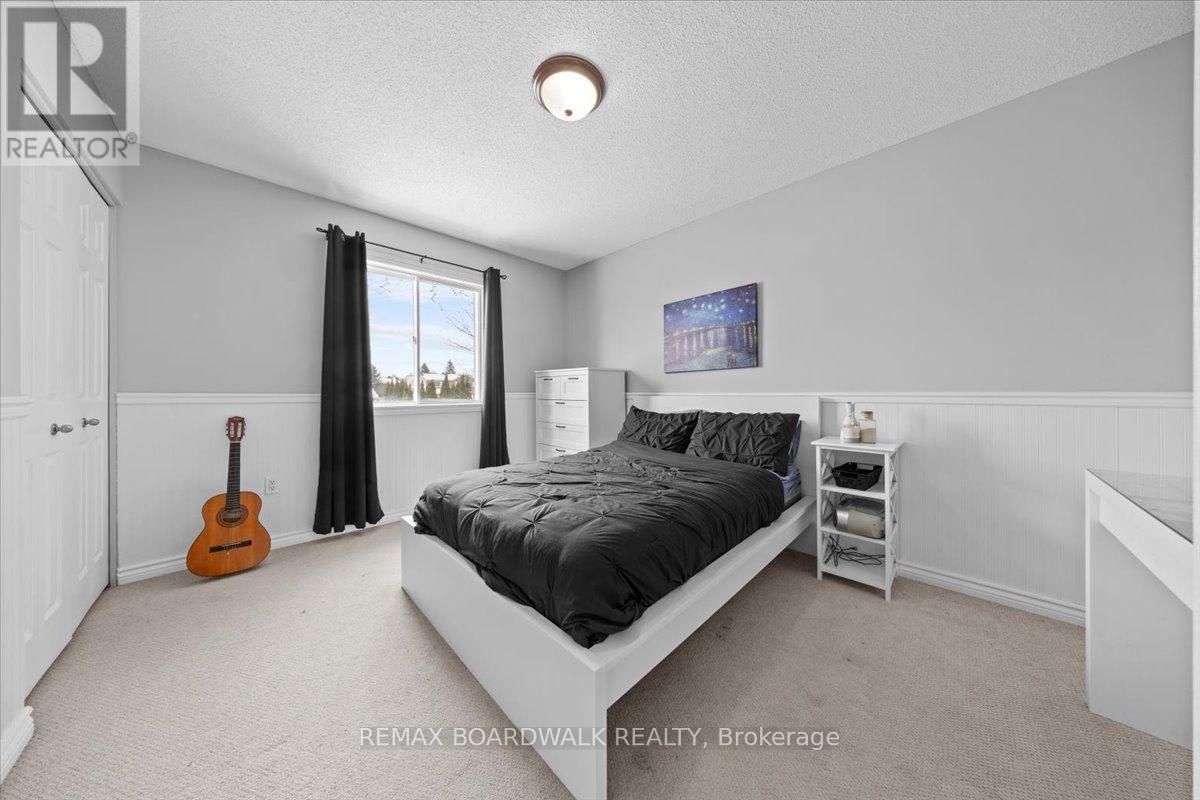 2285 Cecile Crescent