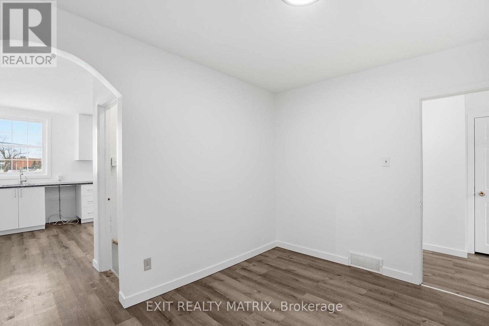 5811 Highway 34 Road