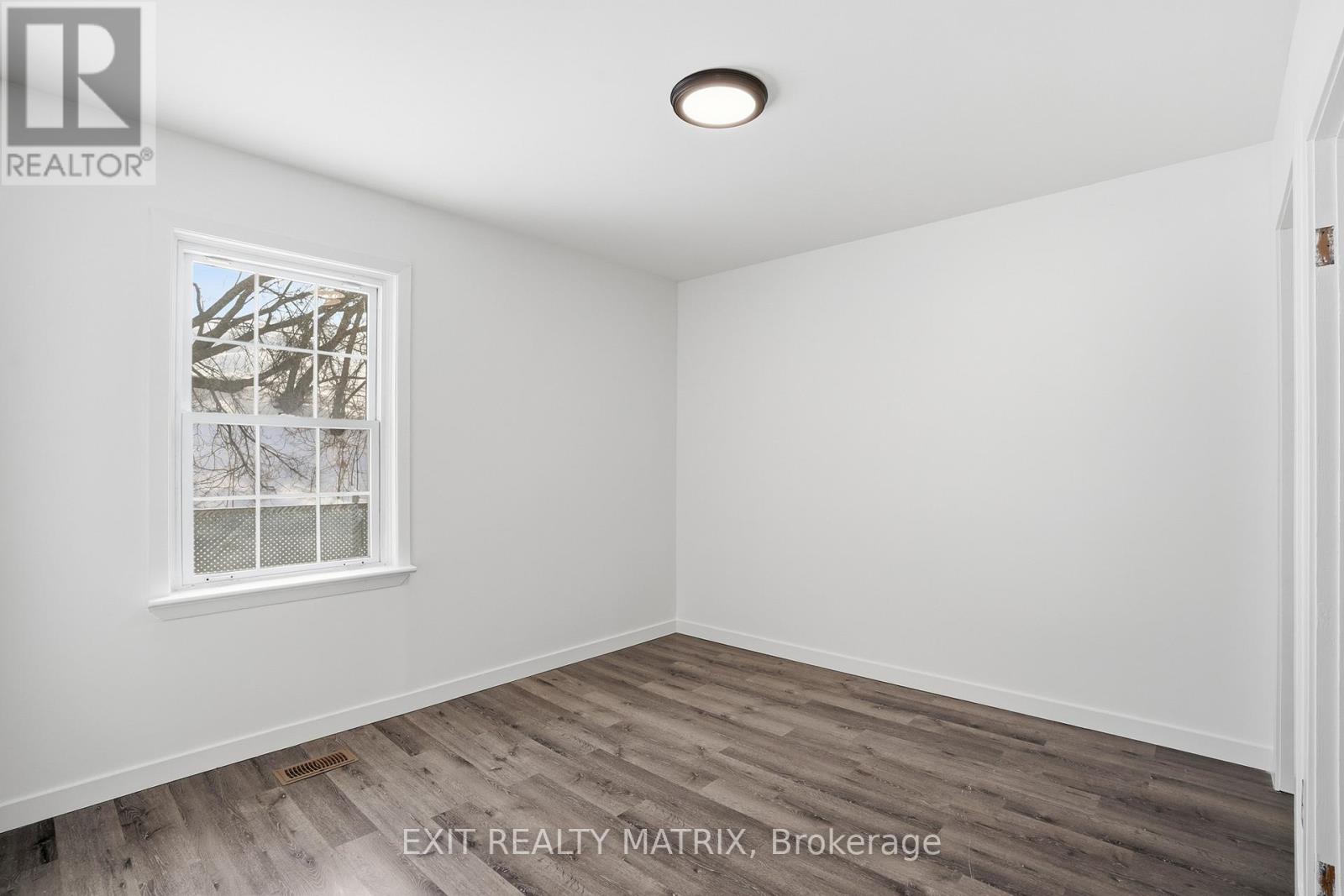 5811 Highway 34 Road