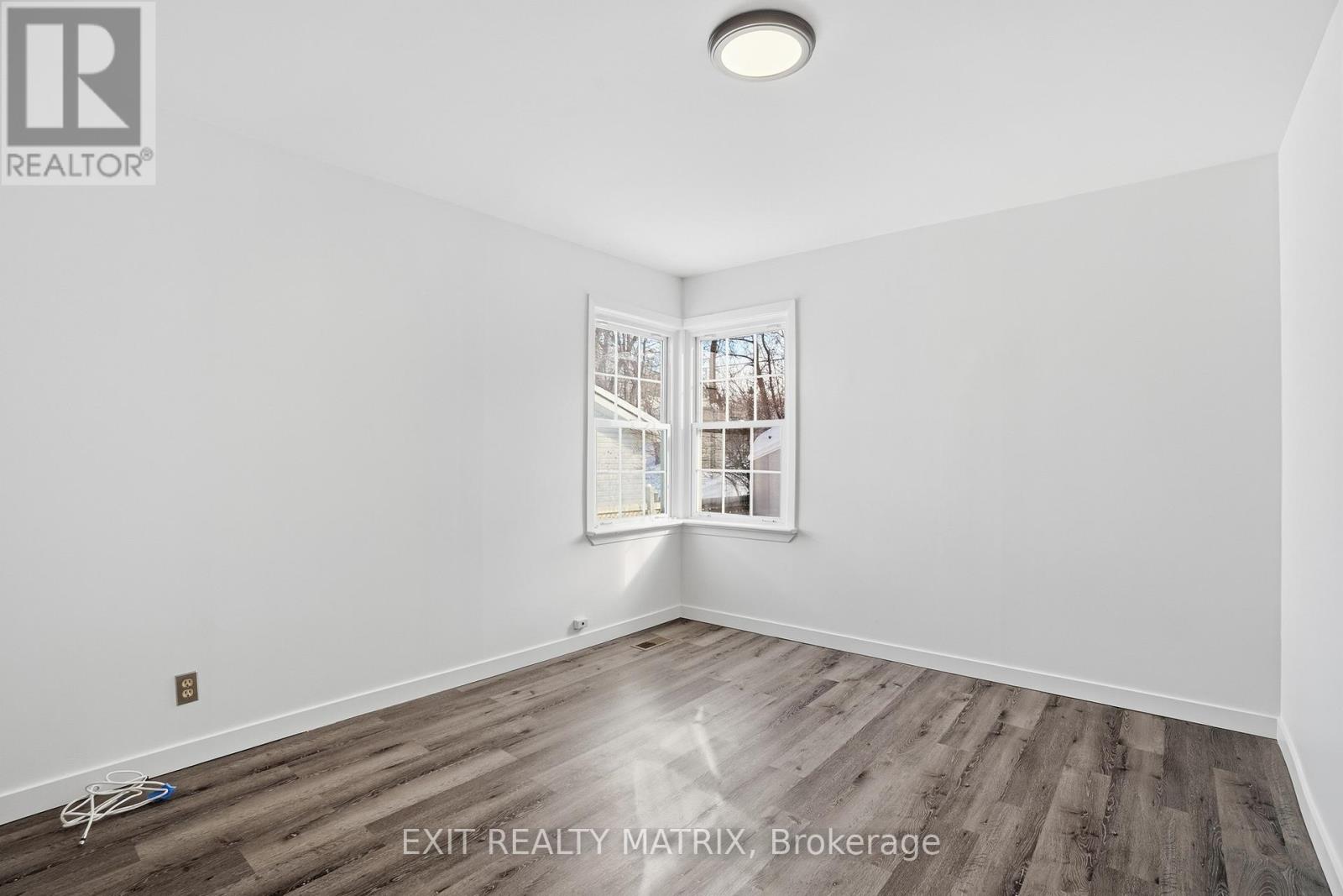 5811 Highway 34 Road