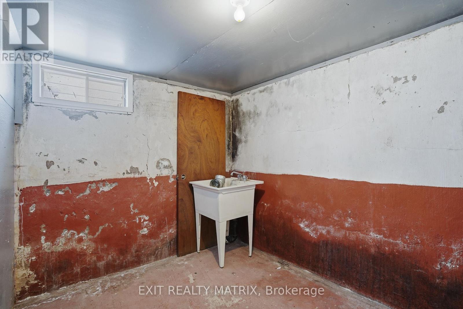 5811 Highway 34 Road