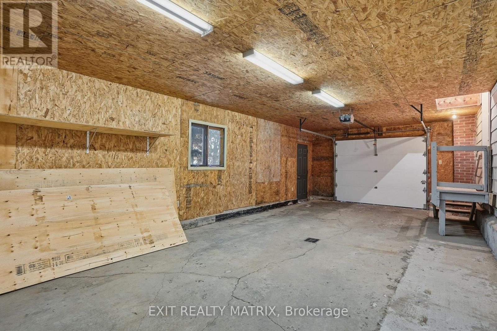 5811 Highway 34 Road