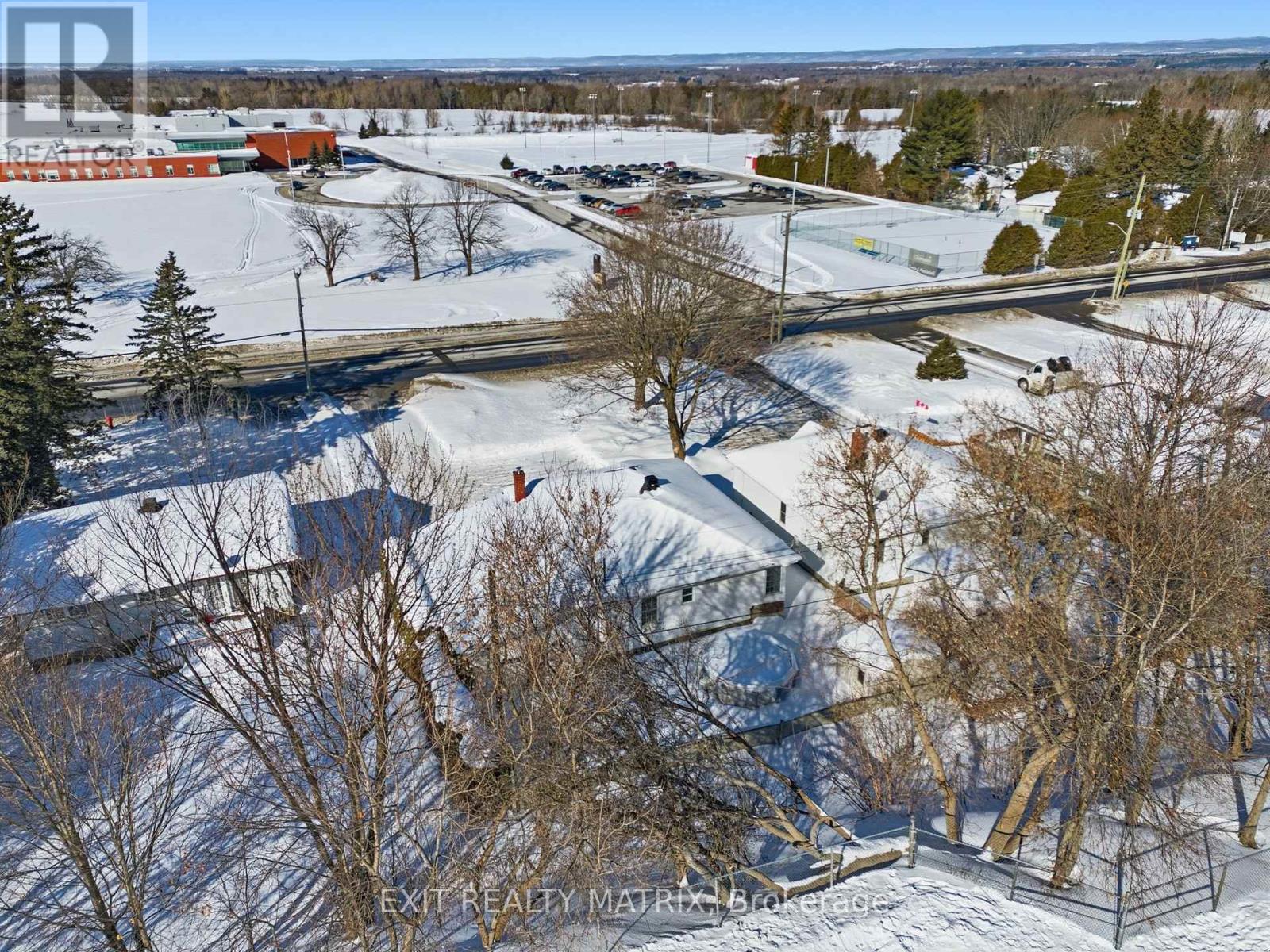 5811 Highway 34 Road