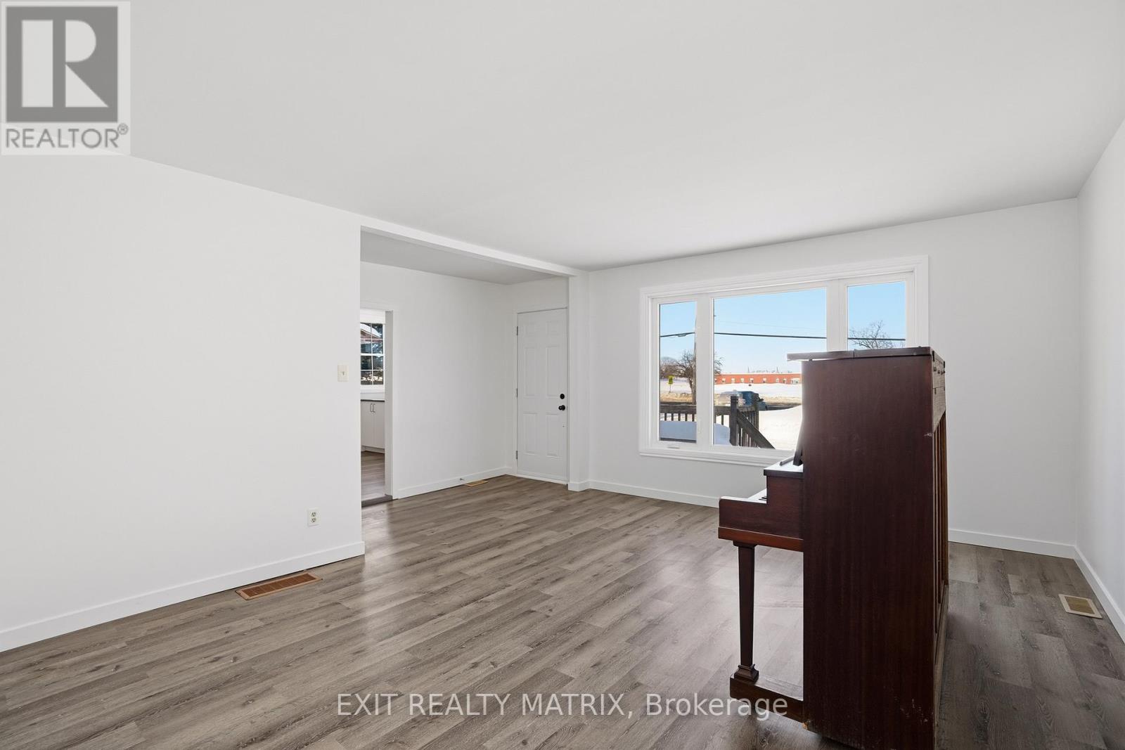 5811 Highway 34 Road