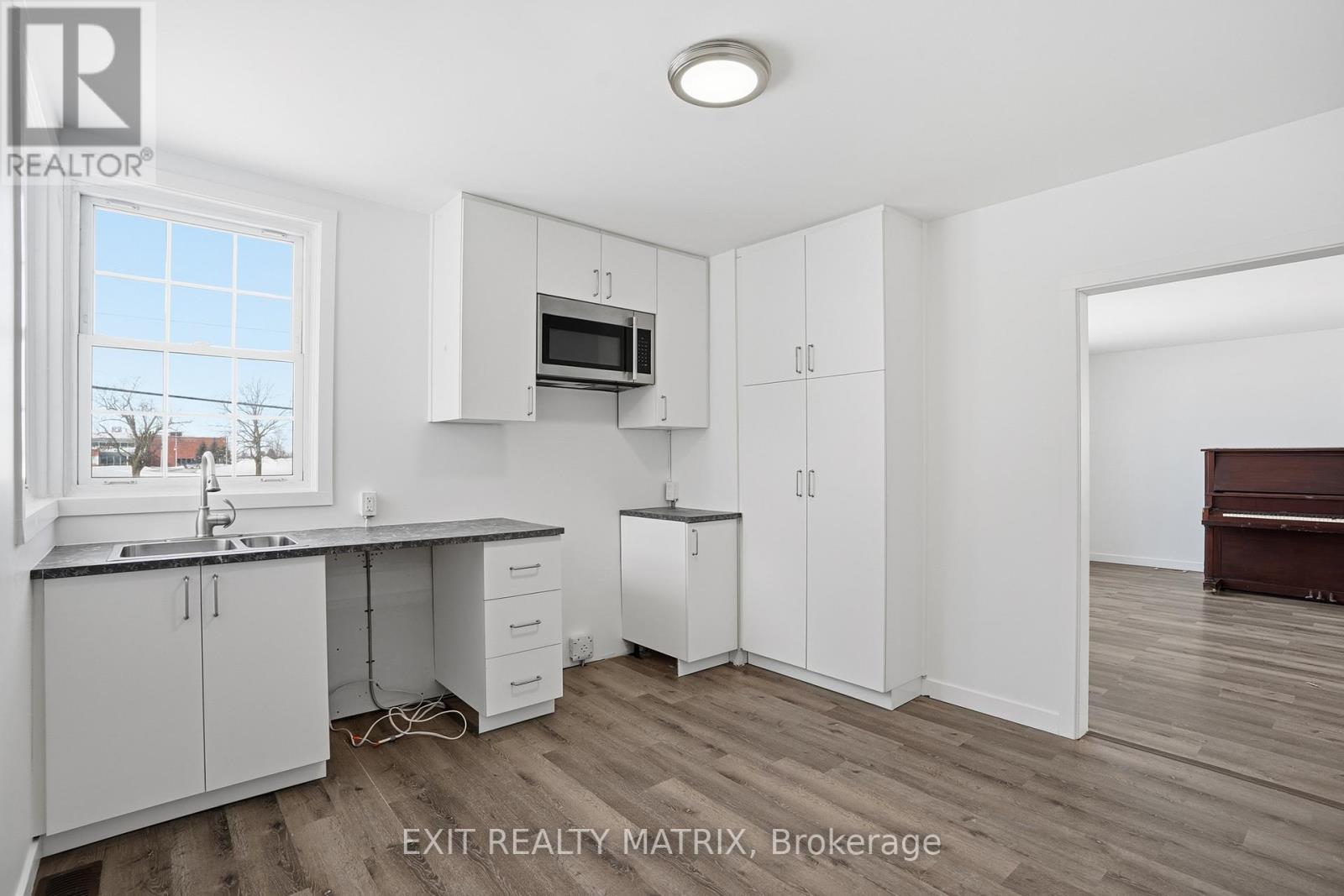 5811 Highway 34 Road