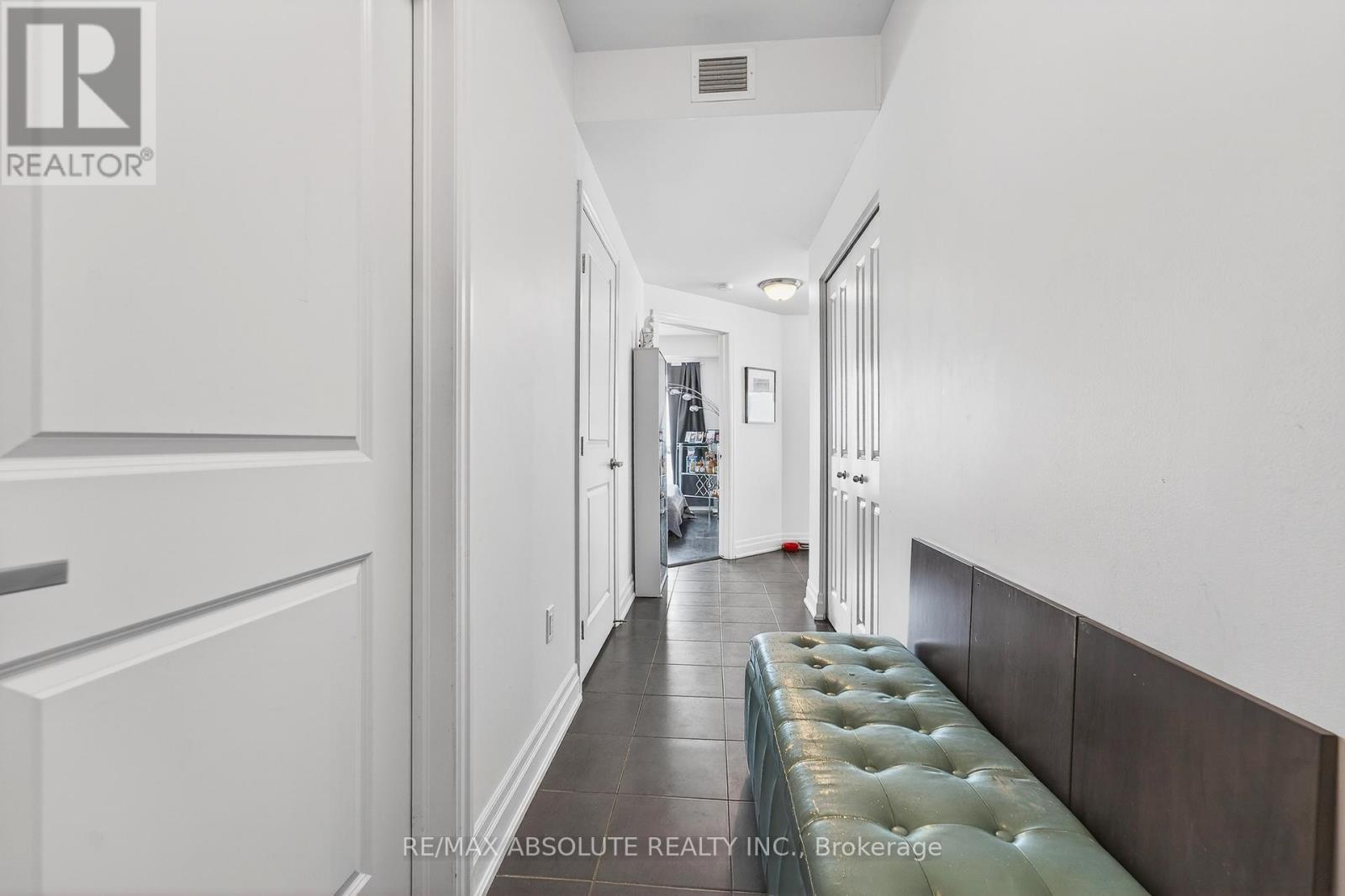 1209 - 90 Landry Street