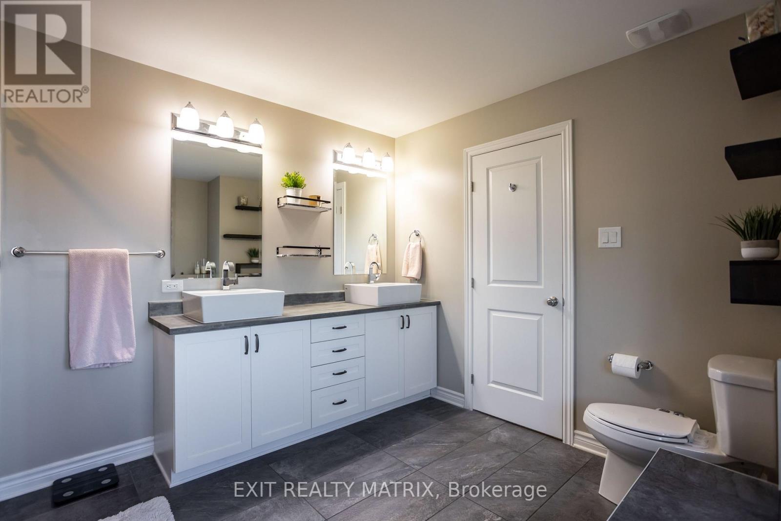 573 Strasbourg Street