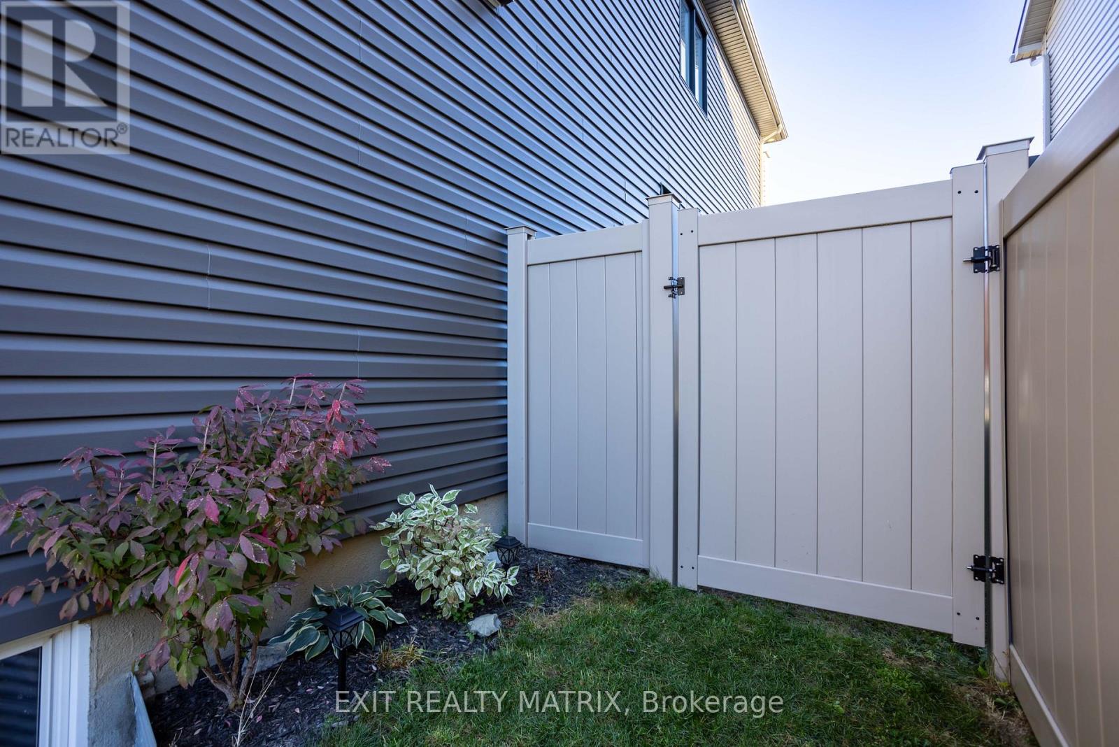 573 Strasbourg Street