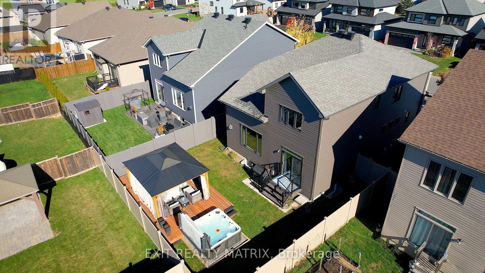 573 Strasbourg Street