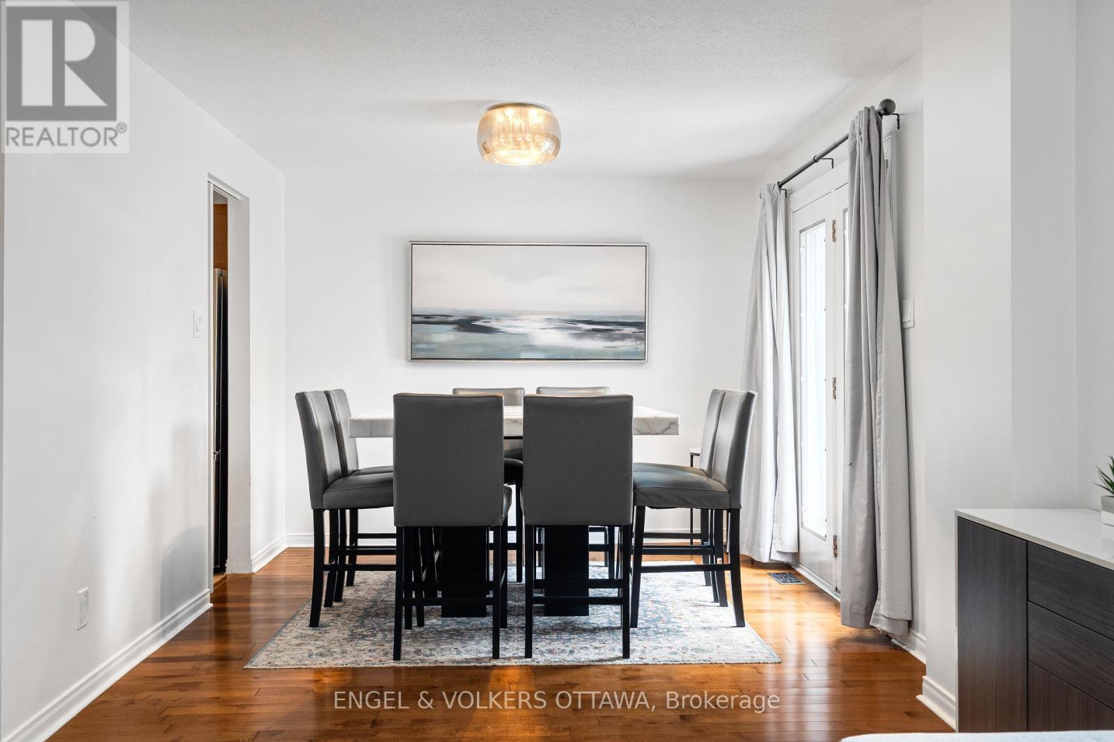 29 Valley Ridge Street