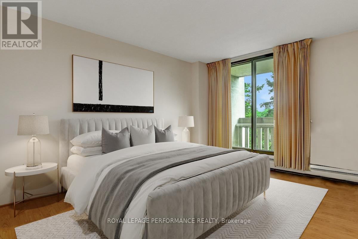 404 - 415 Greenview Avenue